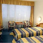 Lux Hotel 3*