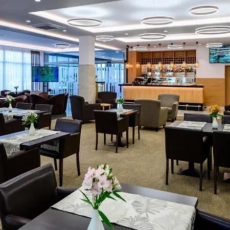 Lux Hotel 3*