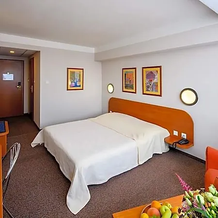 Hotel Lux
