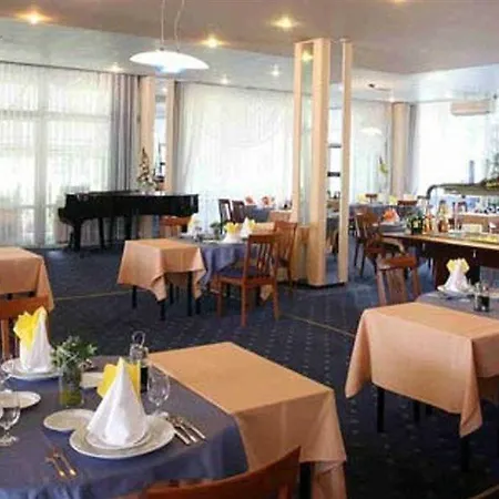 Hotel Lux