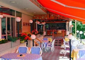 Hotel Lux 3*
