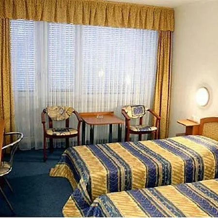 Lux Hotel 3*